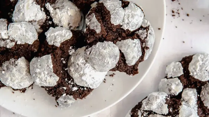 Chocolate Crinkle Cookies