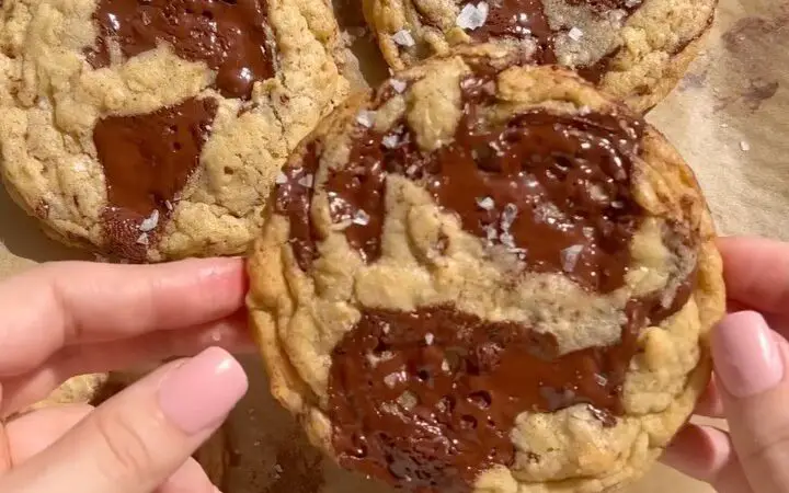 Golden Butter Chocolate Oat Cookies