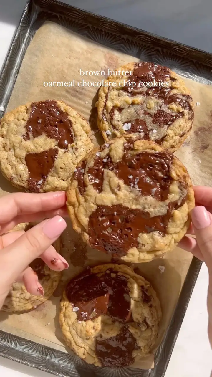 Golden Butter Chocolate Oat Cookies