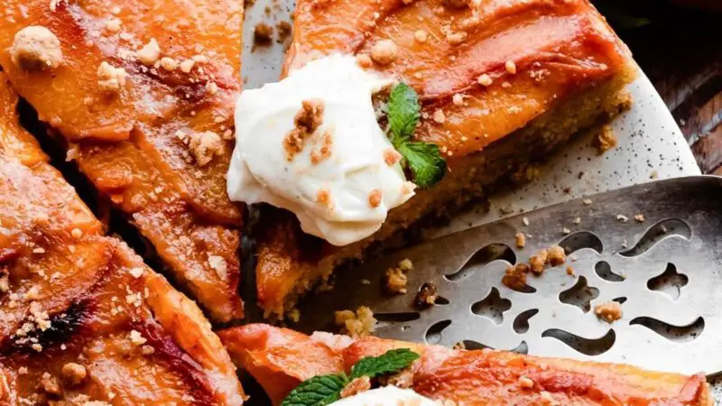 Peach Cobbler Upside Down Cake