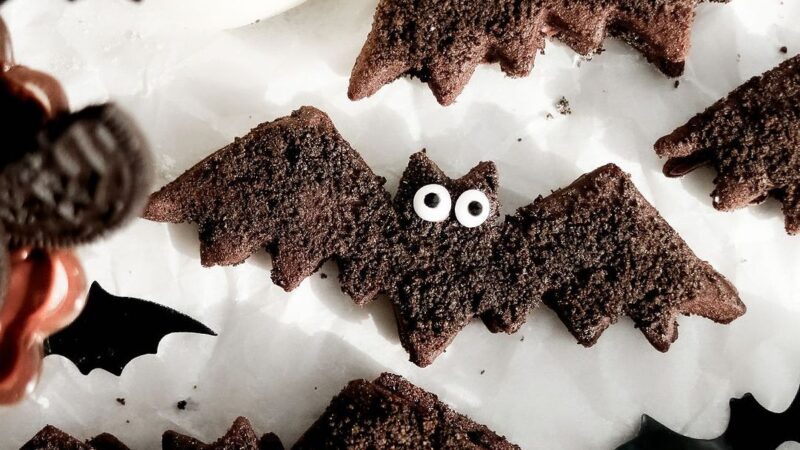Bat-themed Oreo Sandwich Cookies