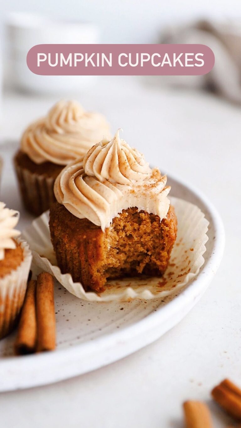 Pumpkin Spice Cupcakes with Cinnamon Cream Cheese Frosting