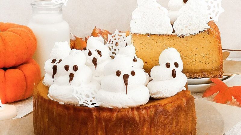 Pumpkin Spice Vegan Cheesecake with Chocolate Ghosts