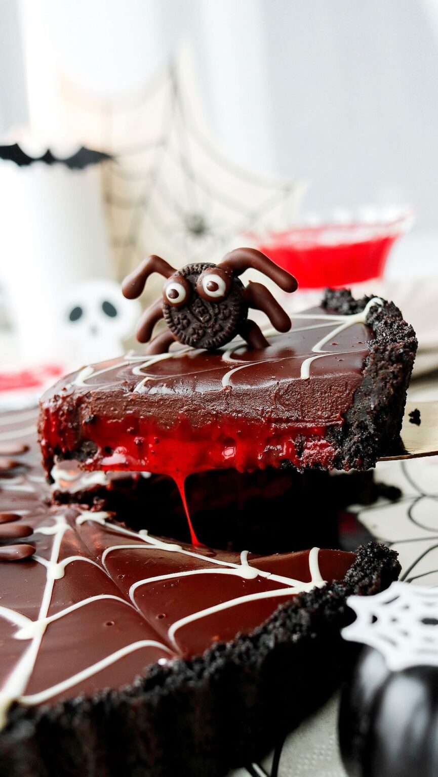 Eerie vegan oreo web tart
