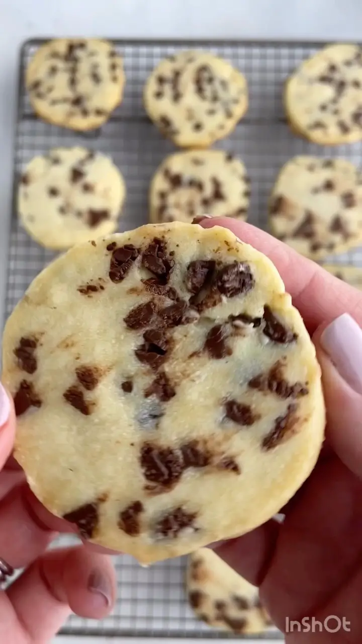 Buttery Chocolate Chip Shortbread Cookies